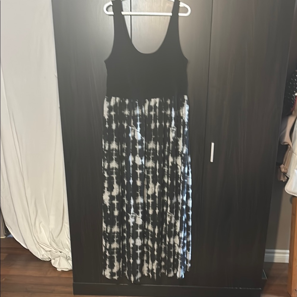 Torrid Black and White Sleeveless Sundress